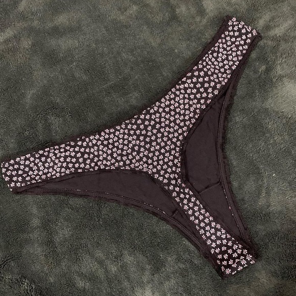 Women’secret thong pack of 3 - Picture 5 of 10